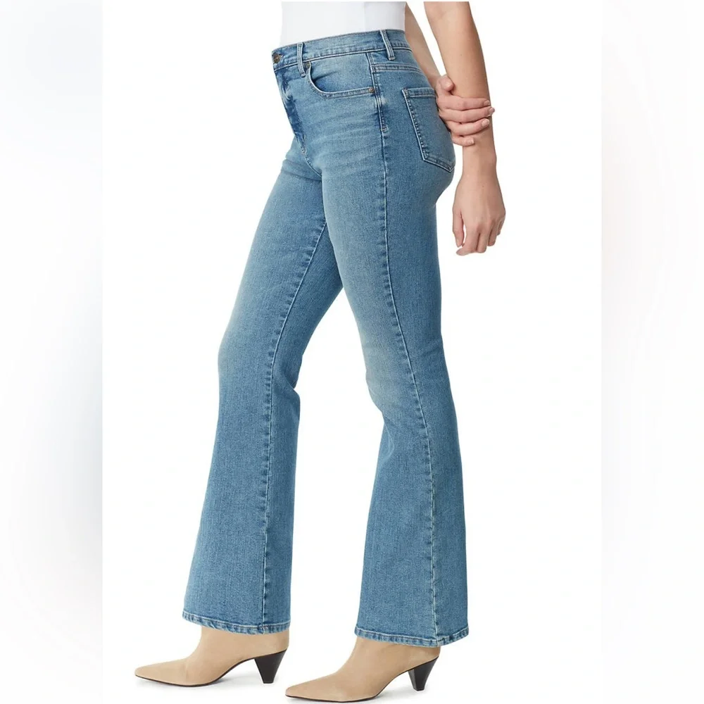 NWT! Women's Gloria Vanderbilt Classic Rise Amanda Bootcut Jeans Size 10 - Picture 3 of 13